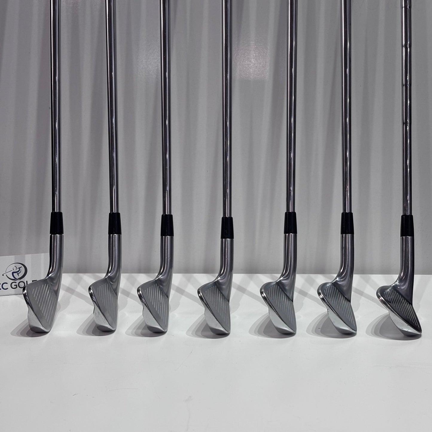 Titleist MB Forged 4-PW Irons / Project X 7.0 XX-Stiff Flex