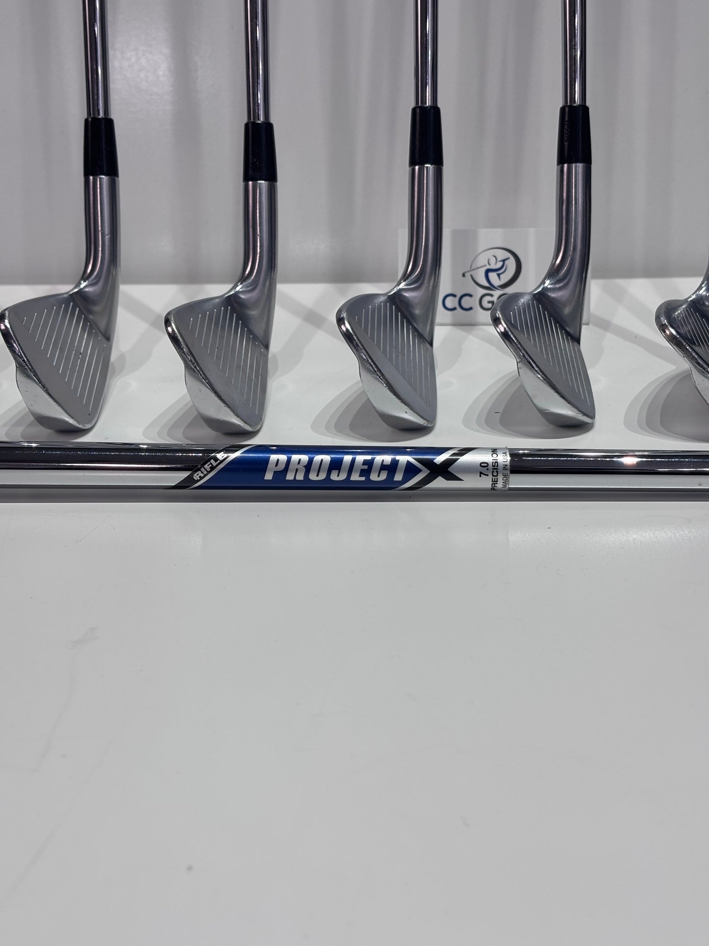 Titleist MB Forged 4-PW Irons / Project X 7.0 XX-Stiff Flex