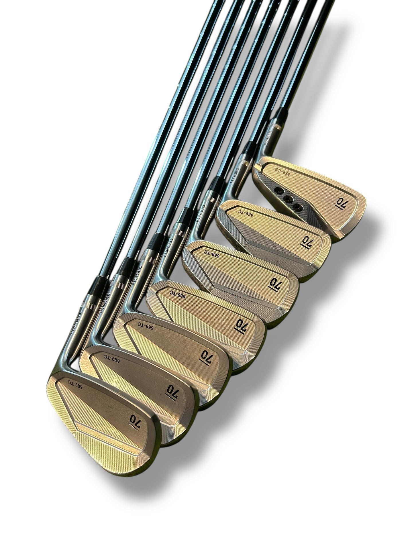 SUB70 669-TC 5-PW + 699-CB 4 Iron - Dynamic Gold 105 S300 Flex