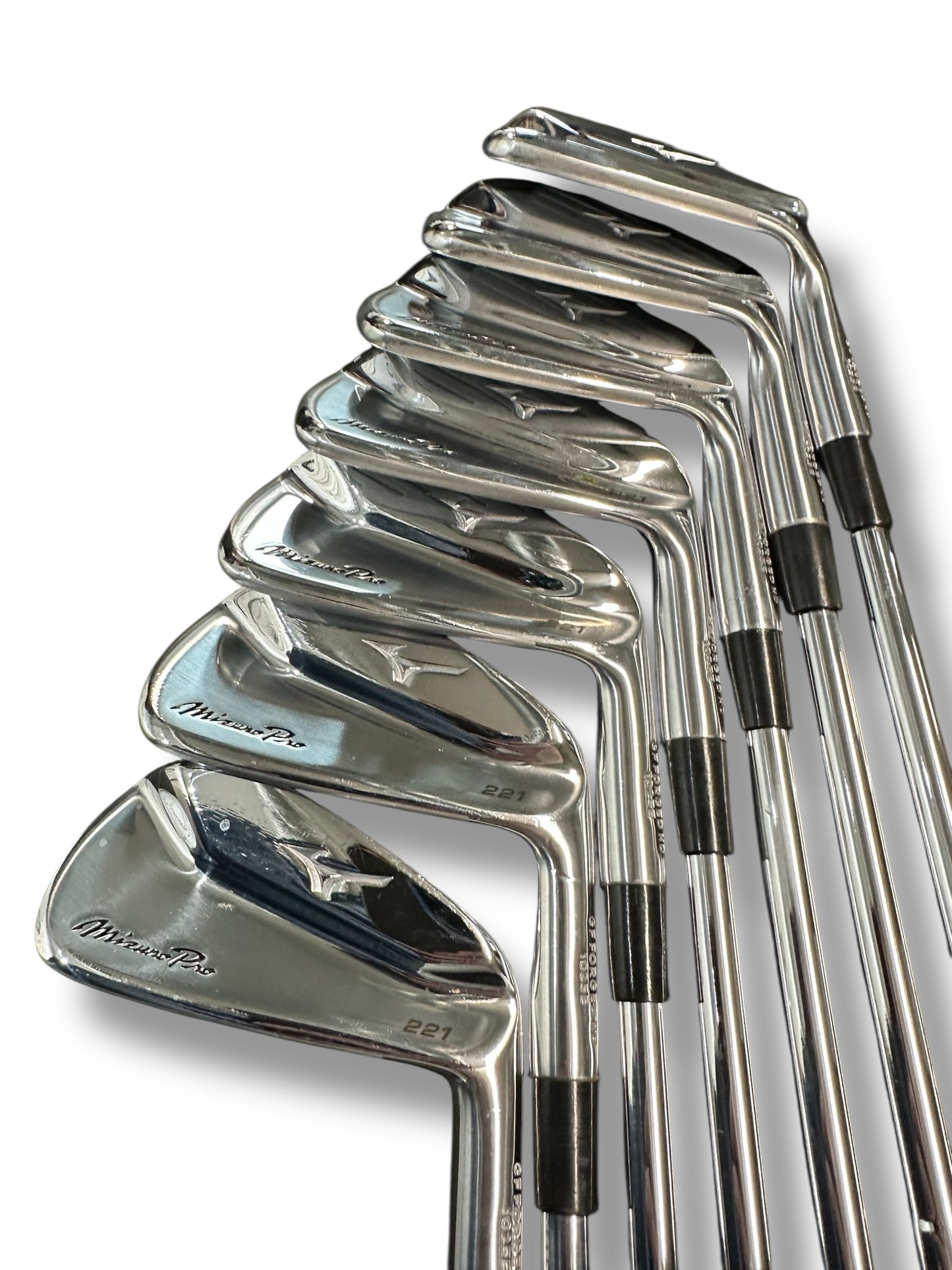 Mizuno Pro 221 Irons / 4-PW / DG115 S300 Stiff