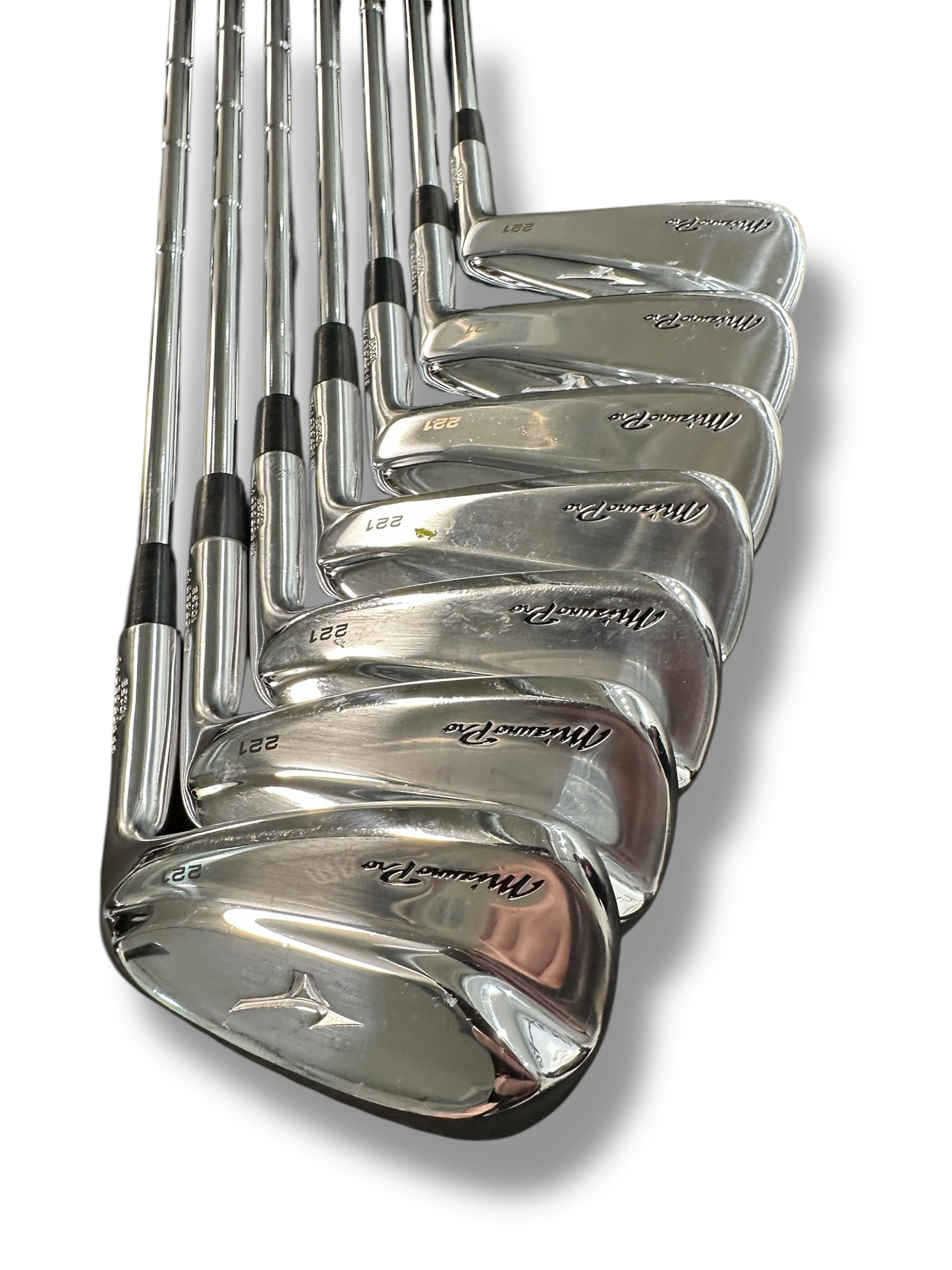 Mizuno Pro 221 Irons / 4-PW / DG115 S300 Stiff